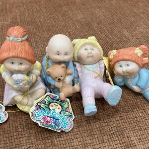 Vintage 1984 Cabbage Patch ceramic figures (4)